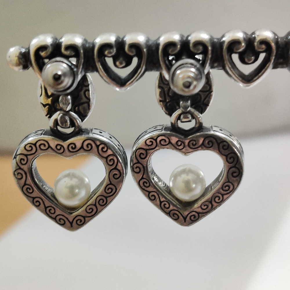 Brighton Hearts Pearls Earrings - Picture 3 of 7